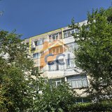Bacau, Strada Neptun, nr. 6, apartament cu personalitate, logie si boxa